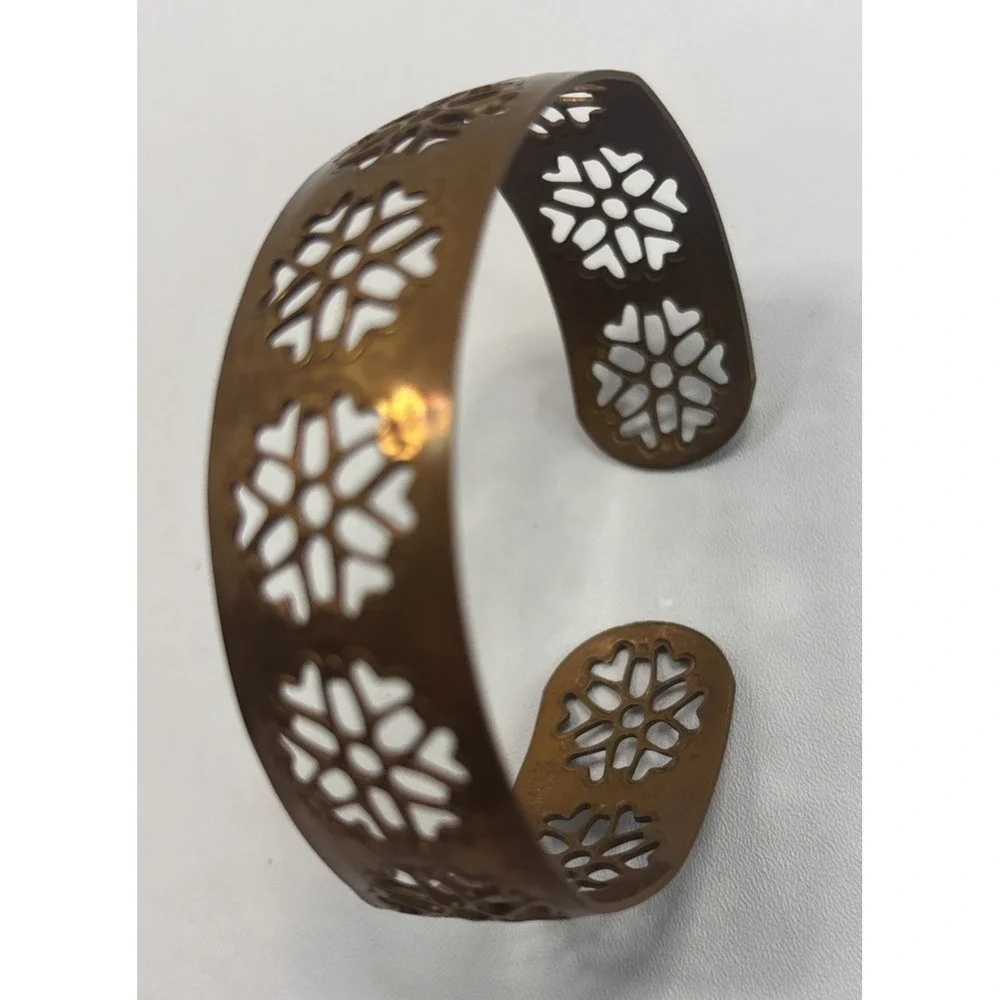 Vintage Genuine Copper Cuff Bracelet Heart Snowflakes‎